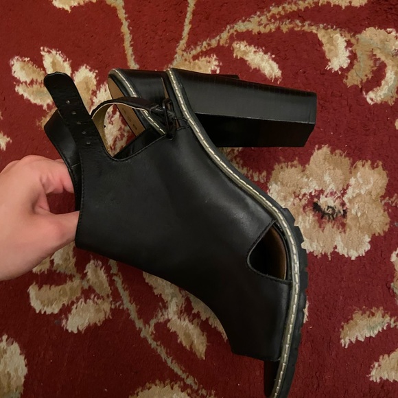 KDB booties - Picture 3 of 5